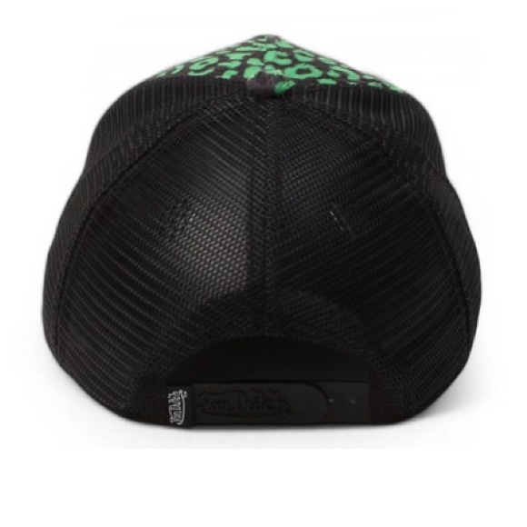 Von Dutch Lime Cheetah Bowling Bag & Trucker Hat Set NWT - Picture 3 of 4